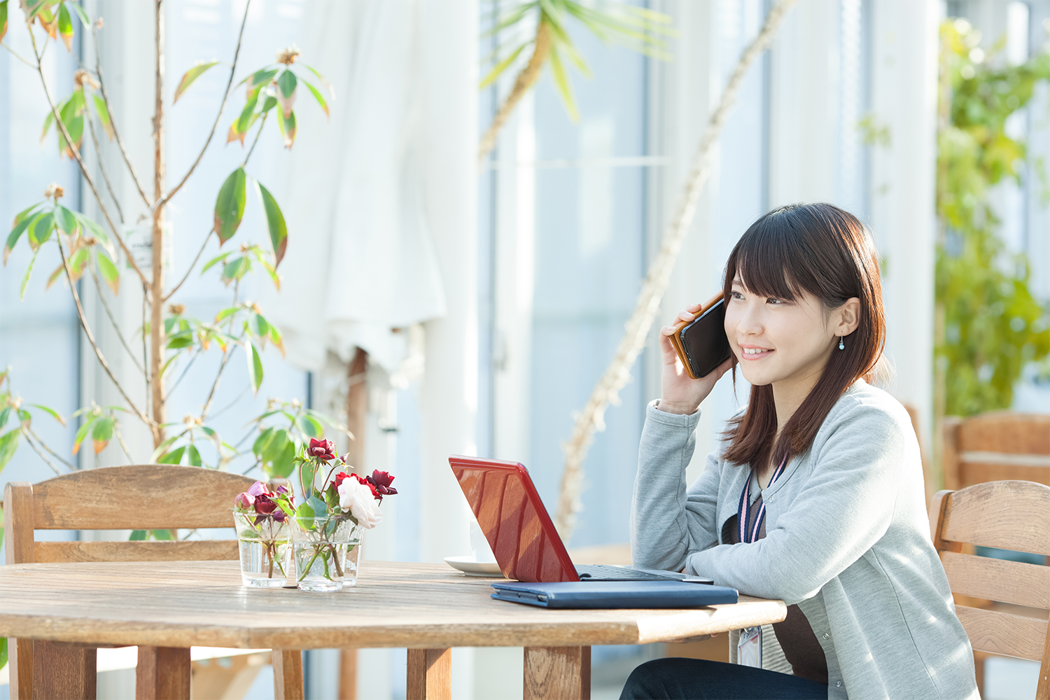 会社概要女性イメージ