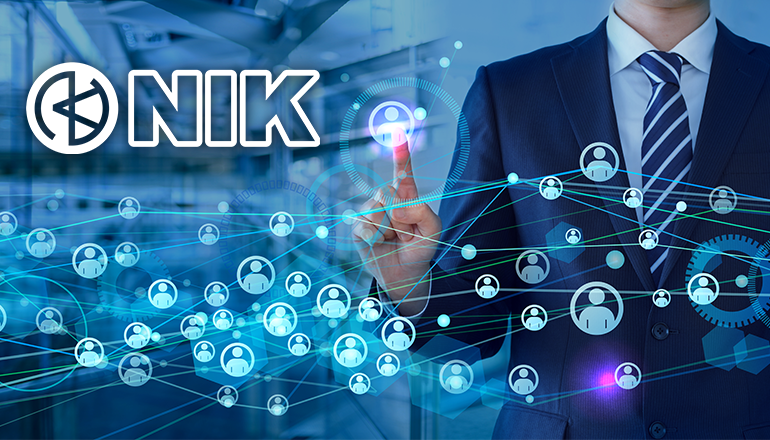 「NIK」男性スタッフ